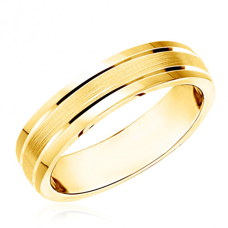 Кольцо обручальное из желтого золота | Материал:Золото Цвет:Жёлтый Проба:585 Вставки:Без вставок Примерный вес (г):6.97 Тематика:Обручальное