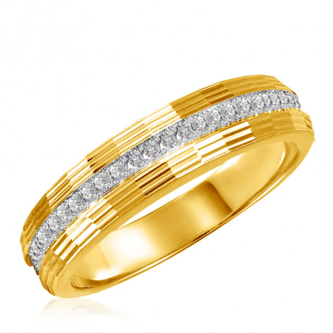 Кольцо из желтого золота с бриллиантами | Материал:Золото Цвет:Жёлтый Проба:585 Вставки:Бриллиант Примерный вес (г):3.06
