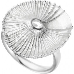 Кольцо из серебра | Материал:Серебро Цвет:Белый Проба:925 Для женщин Вставки:Без вставок Примерный вес (г):6.32 Тематика:Широкое