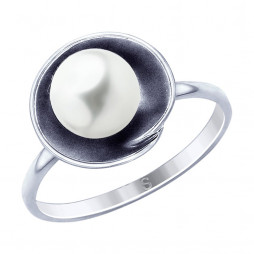 Кольцо из чернёного серебра с жемчугом | Материал:Серебро Проба:925 Для женщин Вставки:Жемчуг Примерный вес (г):2.28 Обработка:Чернение Форма вставок:Круг